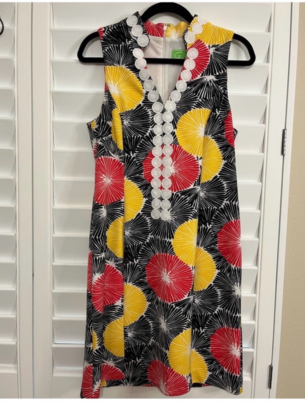 Pappagallo Mod Geometric Floral Shift Dress Lace Trim V-Neck Size 6